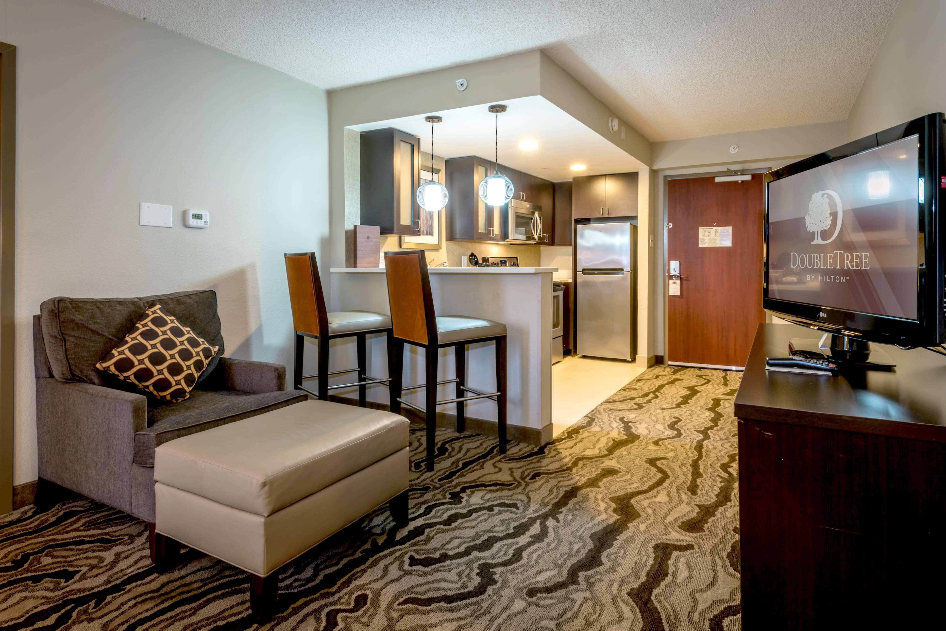 Doubletree By Hilton Montgomery Downtown Экстерьер фото