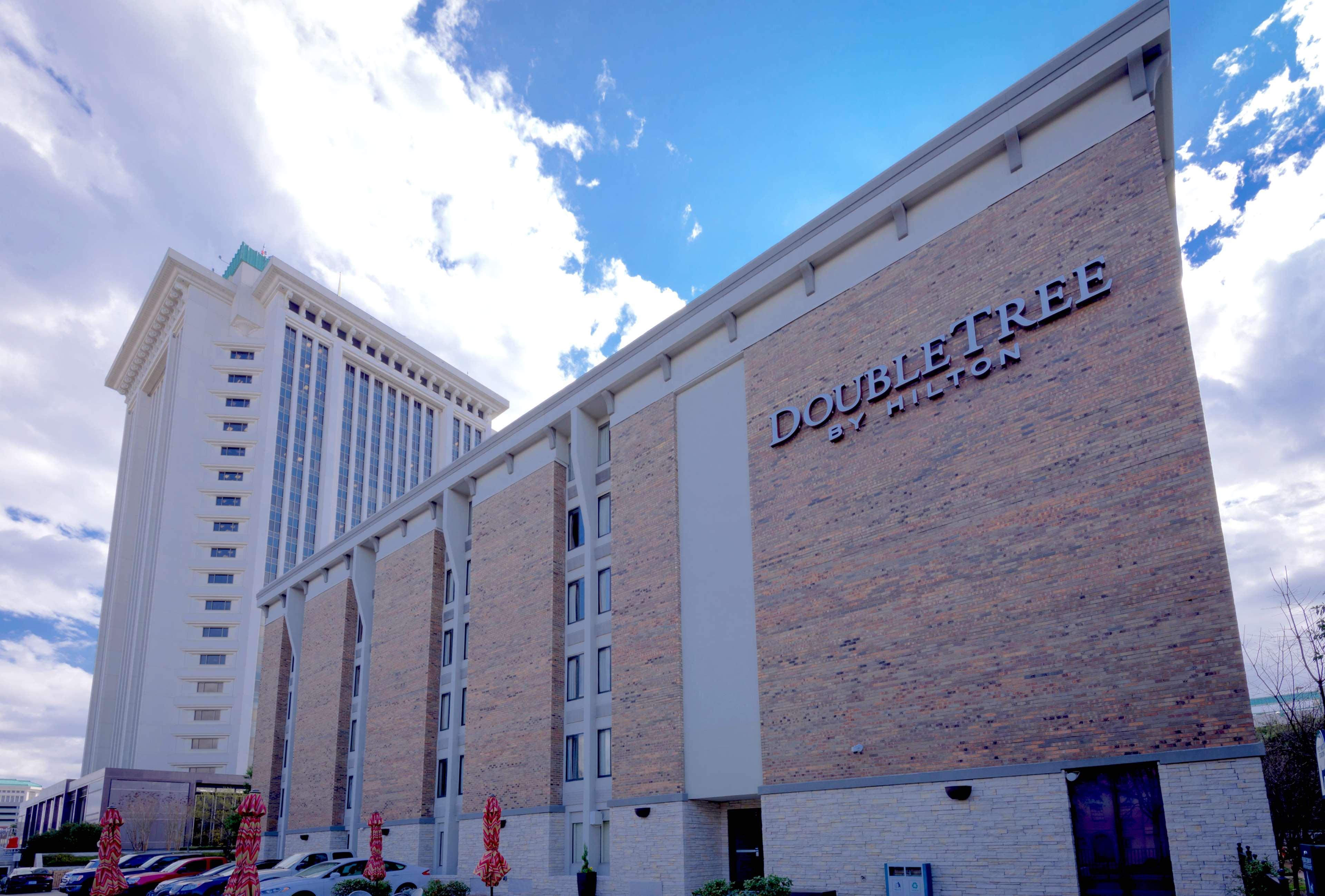 Doubletree By Hilton Montgomery Downtown Экстерьер фото
