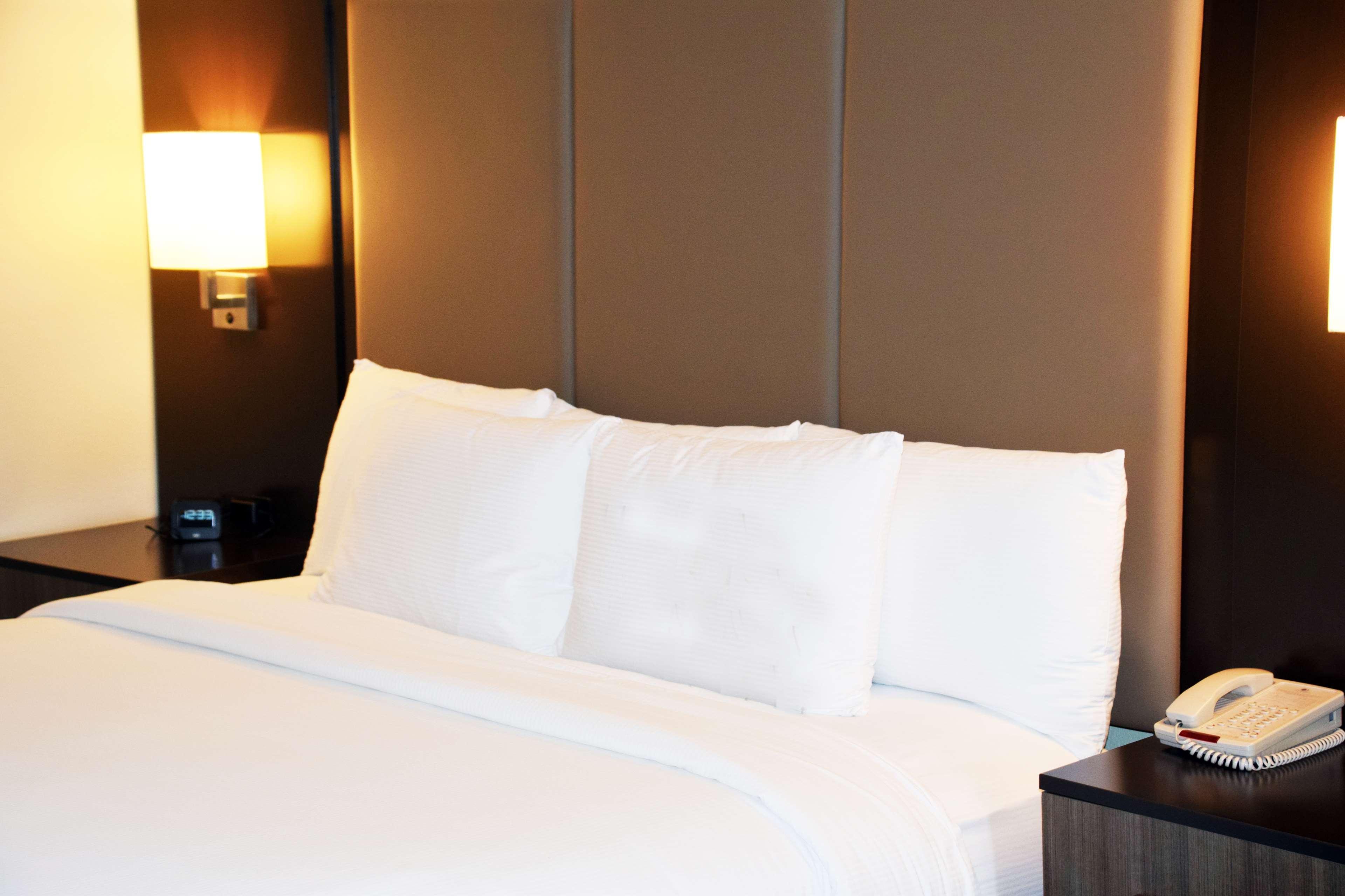 Doubletree By Hilton Montgomery Downtown Экстерьер фото